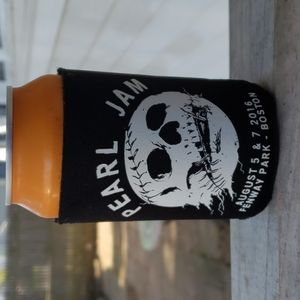 Pearl Jam official can coozie
